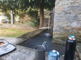 Repas à la fontaine